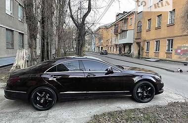 Mercedes-Benz CLS-Class  2012