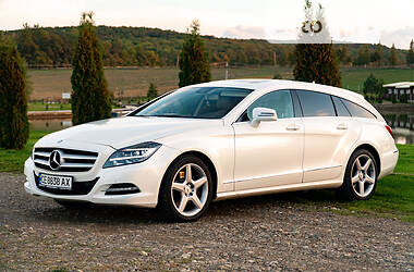 Mercedes-Benz CLS-Class Executive Lounge AMG 2012