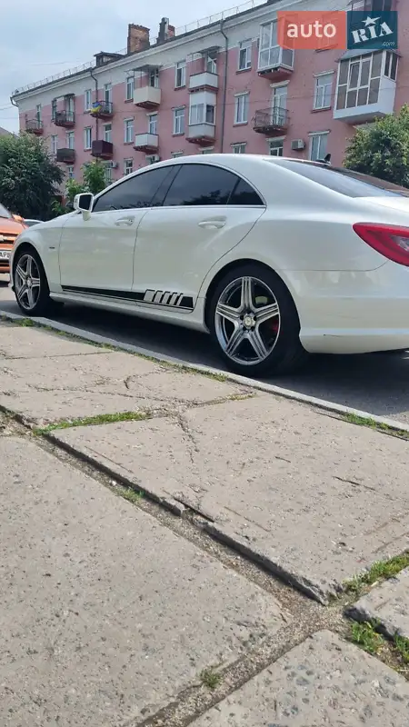 Mercedes-Benz CLS-Class 2011