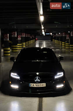 Mercedes-Benz CLS-Class 2011