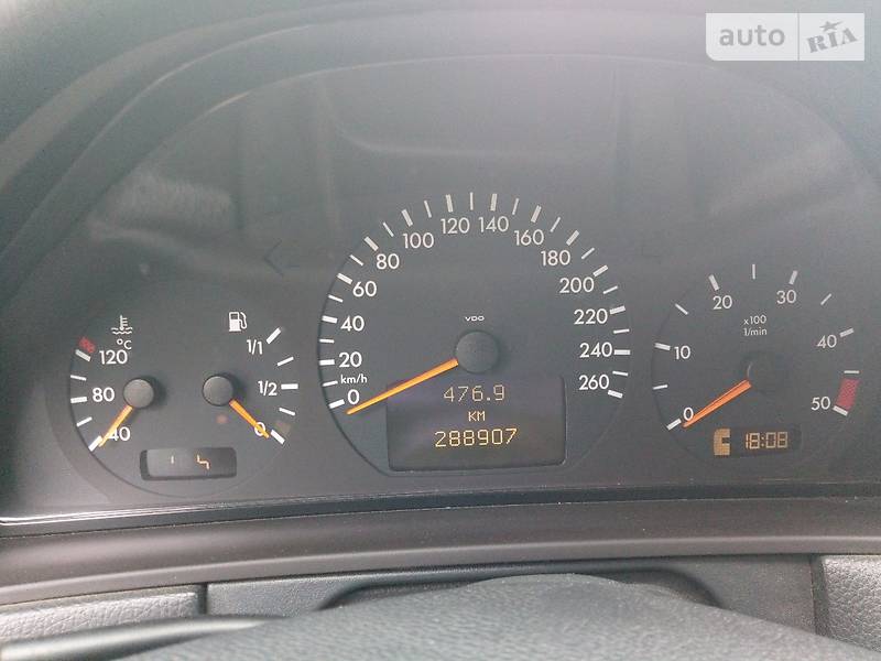 Mercedes-Benz E 2001 года