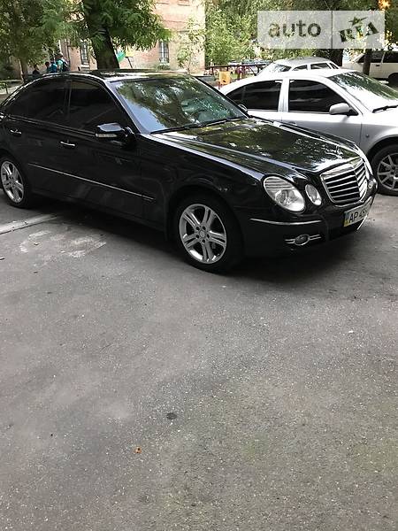 Mercedes-Benz E 2008 года