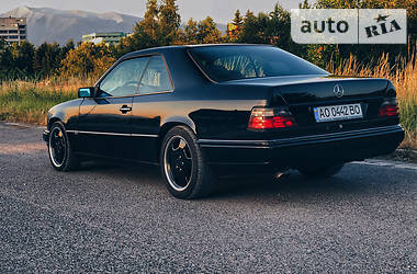 Mercedes-Benz E-Class  1994