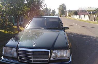 Mercedes-Benz E-Class  1995