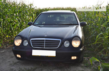 Mercedes-Benz E-Class  2001