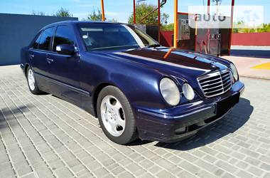 Mercedes-Benz E-Class  2002