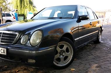 Mercedes-Benz E-Class Elegance 2000