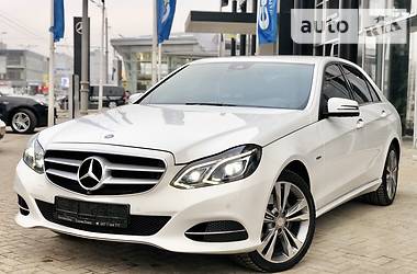 Mercedes-Benz E-Class Oficial 2015