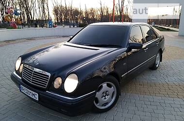 Mercedes-Benz E-Class  2000