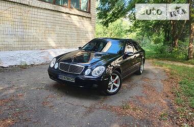 Mercedes-Benz E-Class  2004