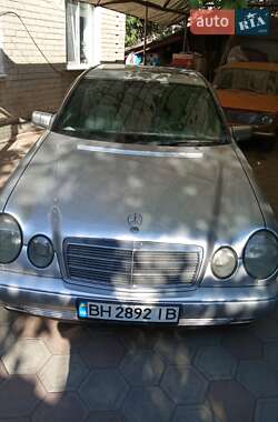 Mercedes-Benz E-Class  1998