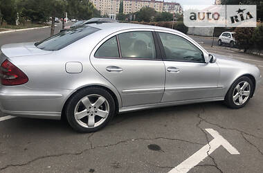 Mercedes-Benz E-Class  2006