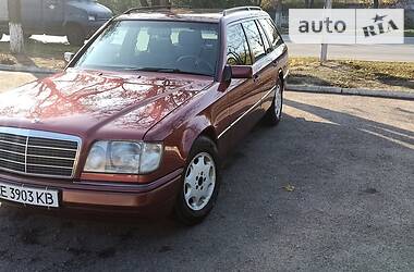 Mercedes-Benz E-Class  1994