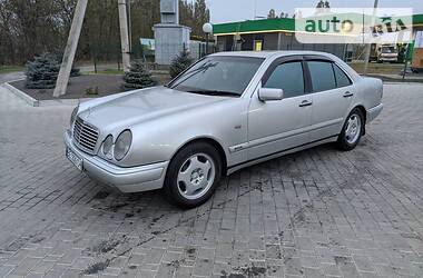 Mercedes-Benz E-Class Avangard 1999