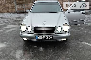 Mercedes-Benz E-Class  1998