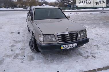 Mercedes-Benz E-Class  1994