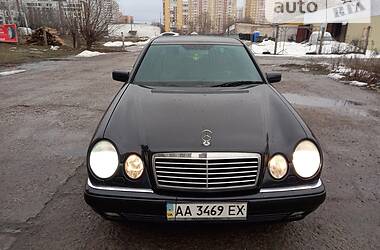 Mercedes-Benz E-Class  1998