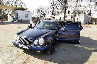 Mercedes-Benz E-Class AVANTGARD LORINSER  1997