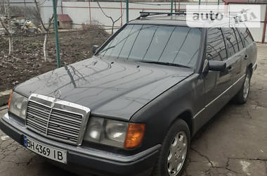 Mercedes-Benz E-Class  1991