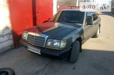 Mercedes-Benz E-Class  1988