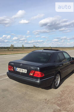 Mercedes-Benz E-Class  1998