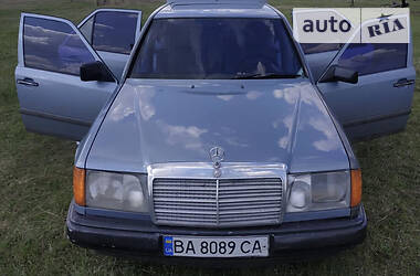 Mercedes-Benz E-Class  1987