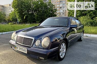 Mercedes-Benz E-Class Avantgarde 1998