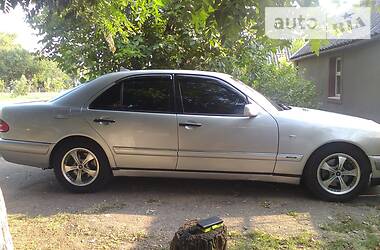 Mercedes-Benz E-Class W210 1999