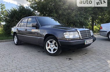 Mercedes-Benz E-Class  1991