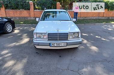 Mercedes-Benz E-Class  1991