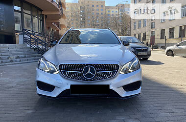 Mercedes-Benz E-Class  2013