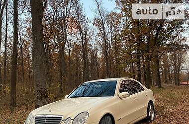 Mercedes-Benz E-Class  2005