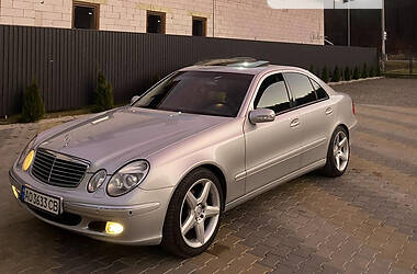 Mercedes-Benz E-Class  2002