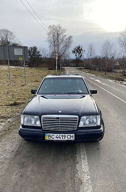 Mercedes-Benz E-Class  1994