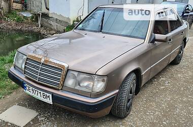 Mercedes-Benz E-Class  1990