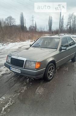 Mercedes-Benz E-Class  1990