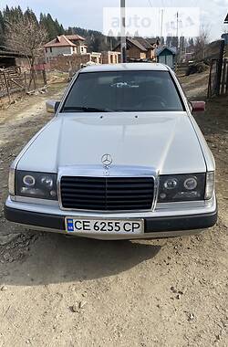 Mercedes-Benz E-Class  1987