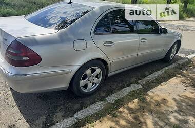 Mercedes-Benz E-Class  2002