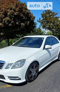 Mercedes-Benz E-Class 4 matic 2013