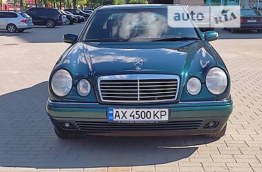 Mercedes-Benz E-Class  1998