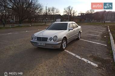 Mercedes-Benz E-Class  1998