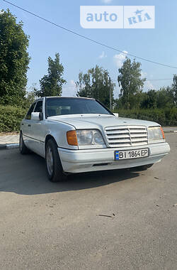 Mercedes-Benz E-Class  1995