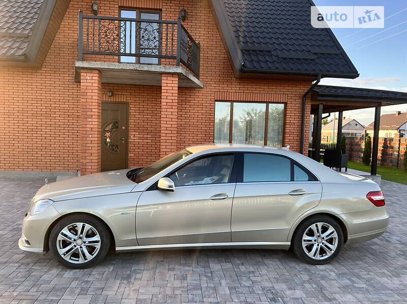 Mercedes E-Class 2011 року в Луцьку