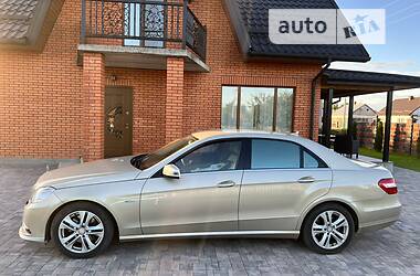 Mercedes-Benz E-Class  2011
