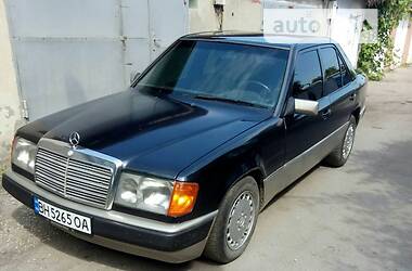 Mercedes-Benz E-Class  1986