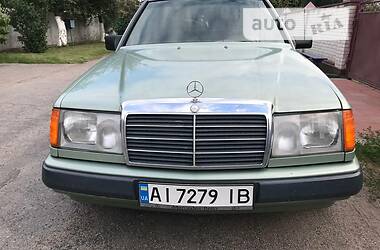 Mercedes-Benz E-Class  1989