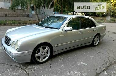 Mercedes-Benz E-Class Avantgarde 2000