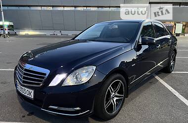 Mercedes-Benz E-Class  2011