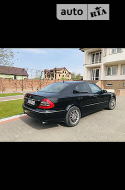 Mercedes-Benz E-Class  2008