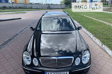 Mercedes-Benz E-Class  2005